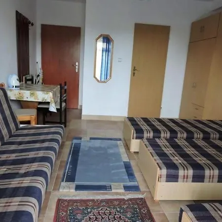Kaja بيت ضيافة ساربينوفو